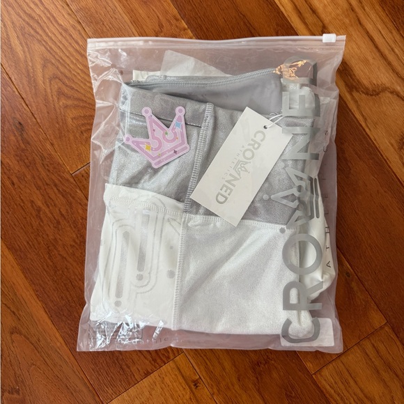 Crowned Athletics Rebel Princess Leggings Size M - Picture 4 of 5